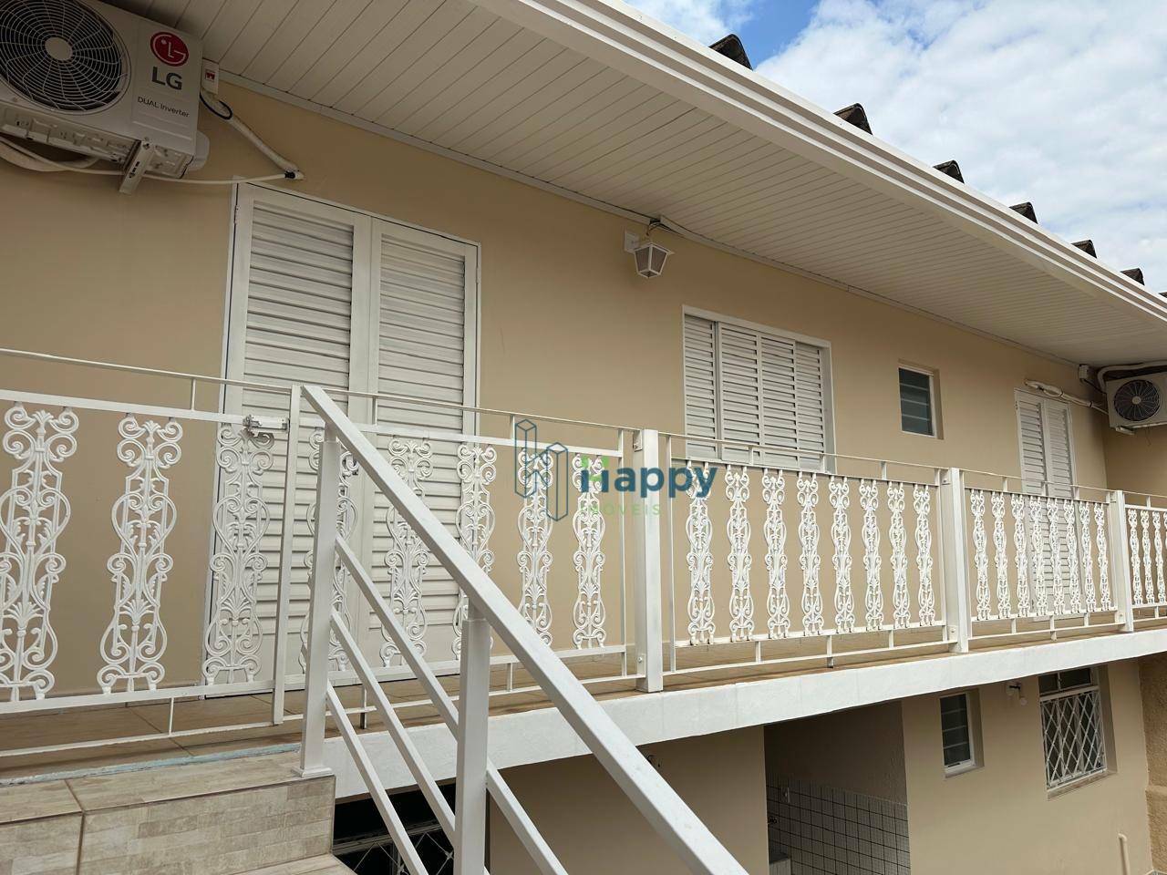 Casa para alugar com 2 quartos, 150m² - Foto 1