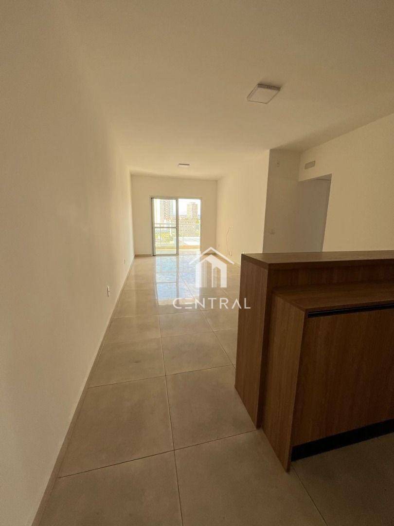 Apartamento para alugar com 3 quartos, 83m² - Foto 1