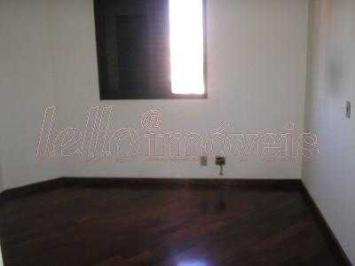 Apartamento para alugar com 3 quartos, 101m² - Foto 3
