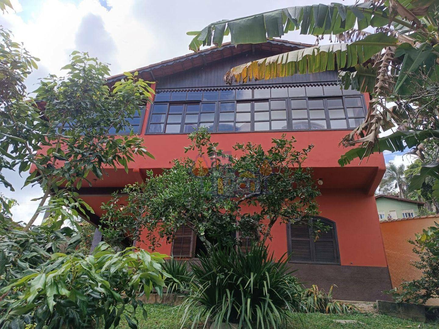 Casa para alugar com 3 quartos, 148m² - Foto 1