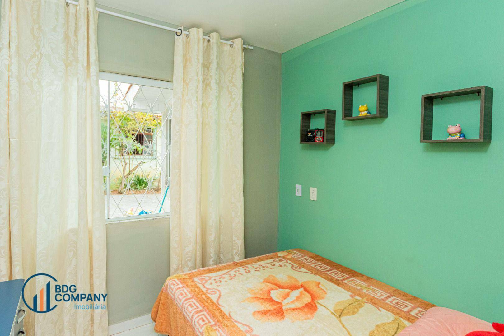 Casa à venda com 4 quartos, 220m² - Foto 12