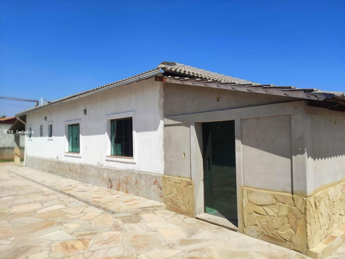 Sítio à venda com 3 quartos, 1500m² - Foto 2