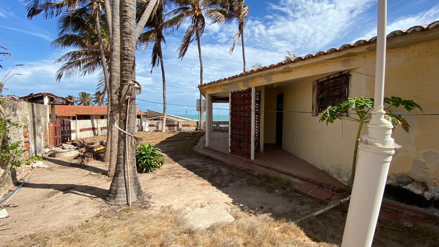 Casa à venda com 3 quartos, 180m² - Foto 3