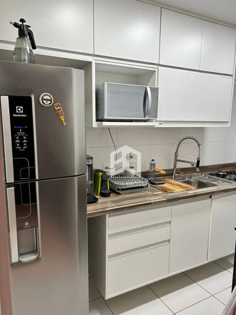 Apartamento para alugar com 2 quartos, 69m² - Foto 4