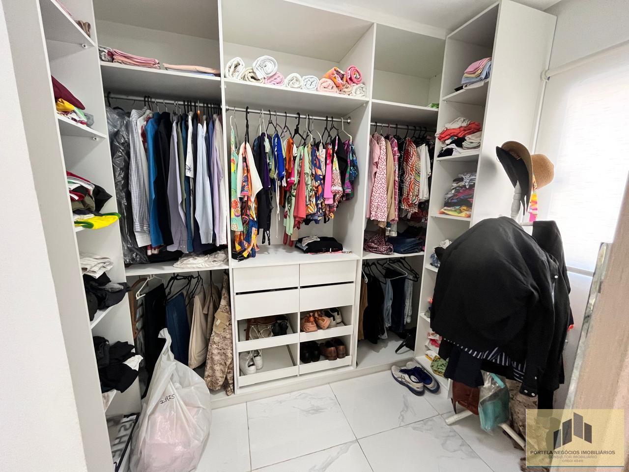 Casa de Condomínio à venda com 4 quartos, 316m² - Foto 11