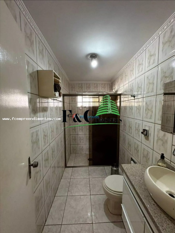 Casa à venda com 3 quartos, 200m² - Foto 13