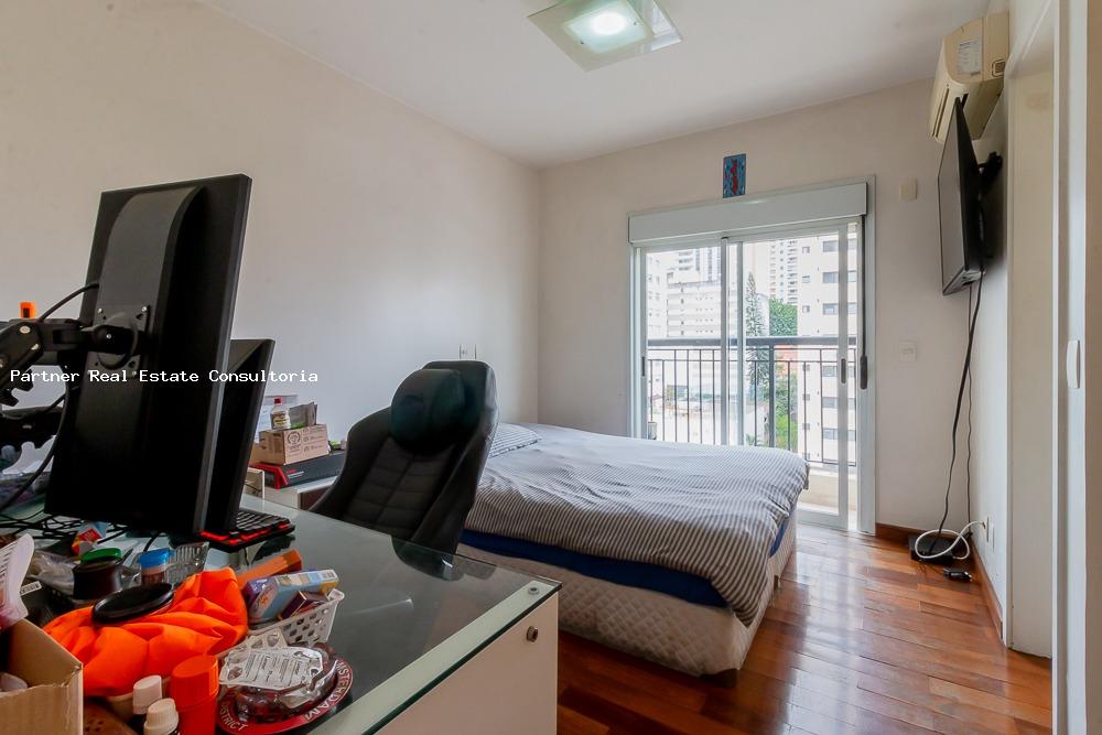 Apartamento à venda com 3 quartos, 240m² - Foto 10