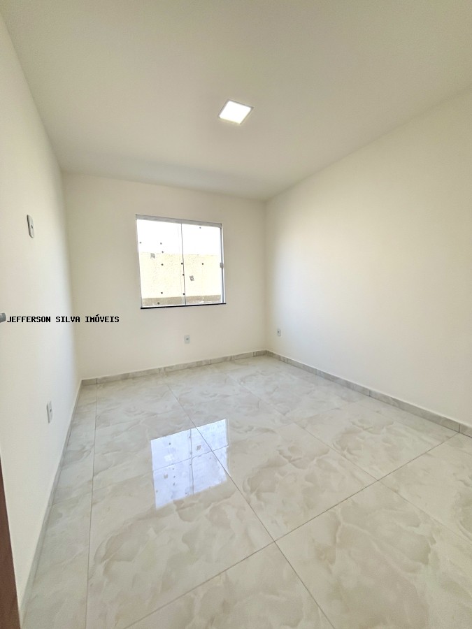 Casa à venda com 2 quartos, 6m² - Foto 10