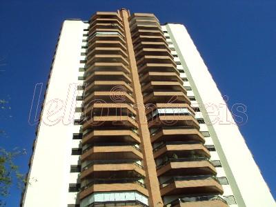 Apartamento para alugar com 3 quartos, 179m² - Foto 12
