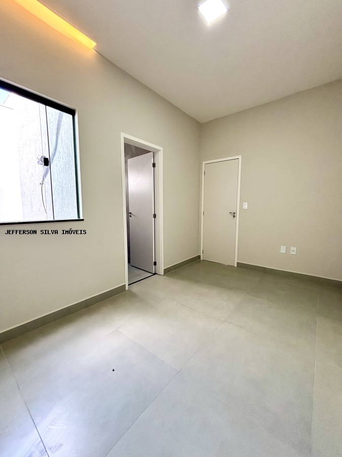 Casa à venda com 2 quartos, 56m² - Foto 16
