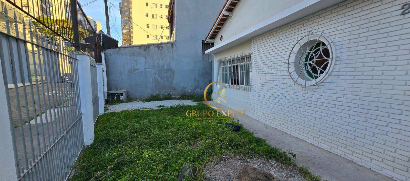 Casa para alugar com 1 quarto, 140m² - Foto 17
