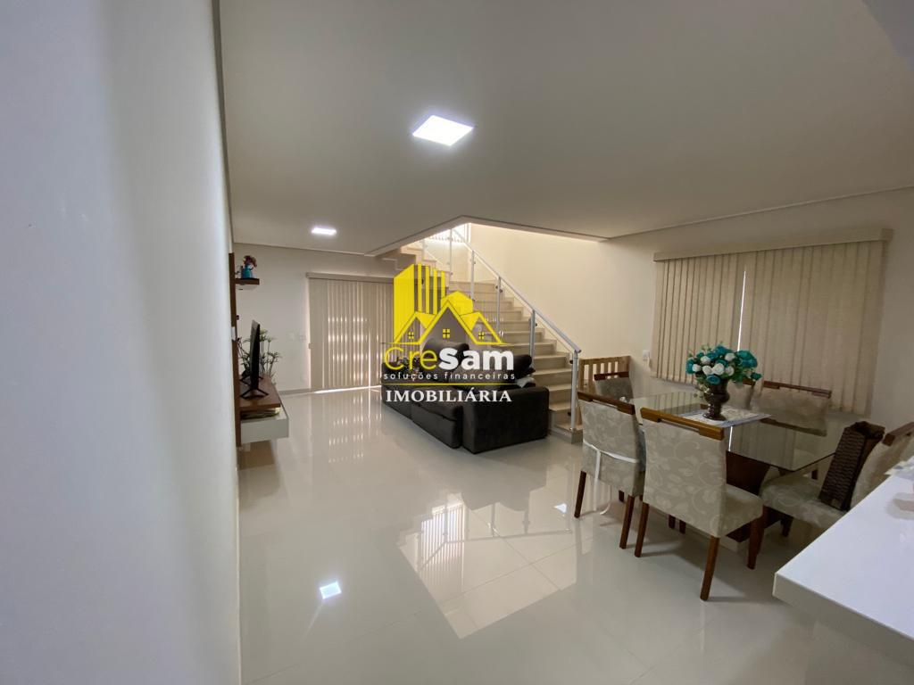 Casa à venda com 4 quartos, 200m² - Foto 4