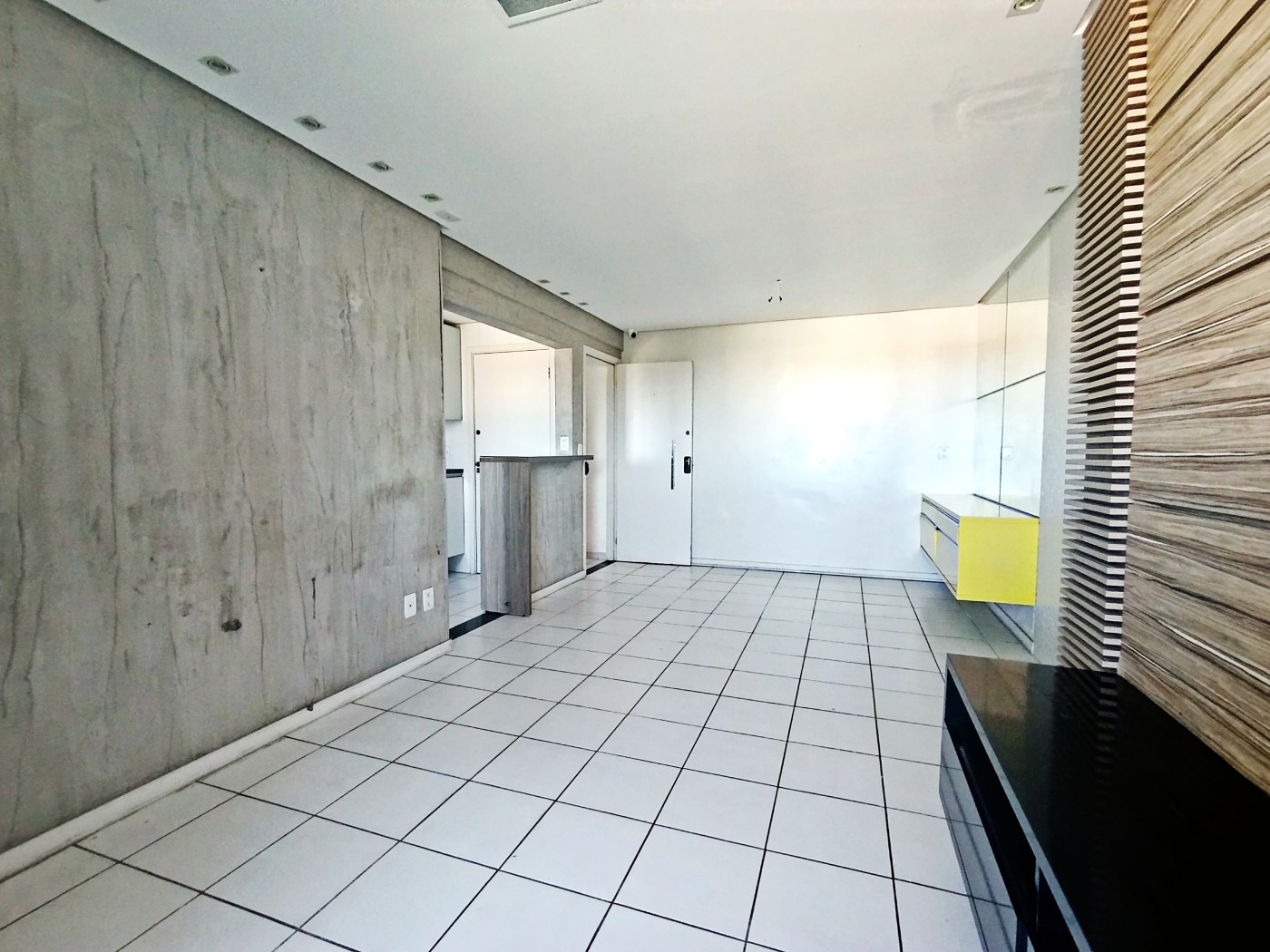 Apartamento à venda com 3 quartos, 82m² - Foto 1