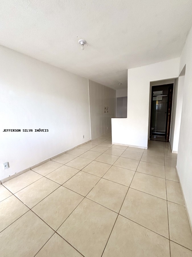 Casa à venda com 2 quartos, 56m² - Foto 5