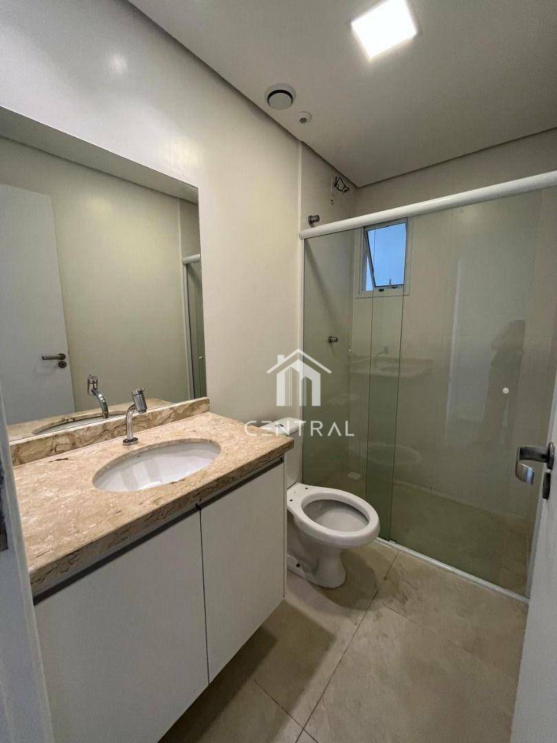 Apartamento para alugar com 3 quartos, 83m² - Foto 9