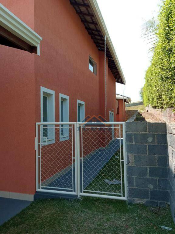 Casa de Condomínio à venda e aluguel com 3 quartos, 250m² - Foto 31
