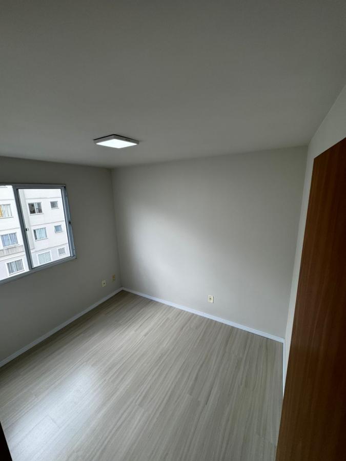 Apartamento à venda com 2 quartos, 38m² - Foto 13