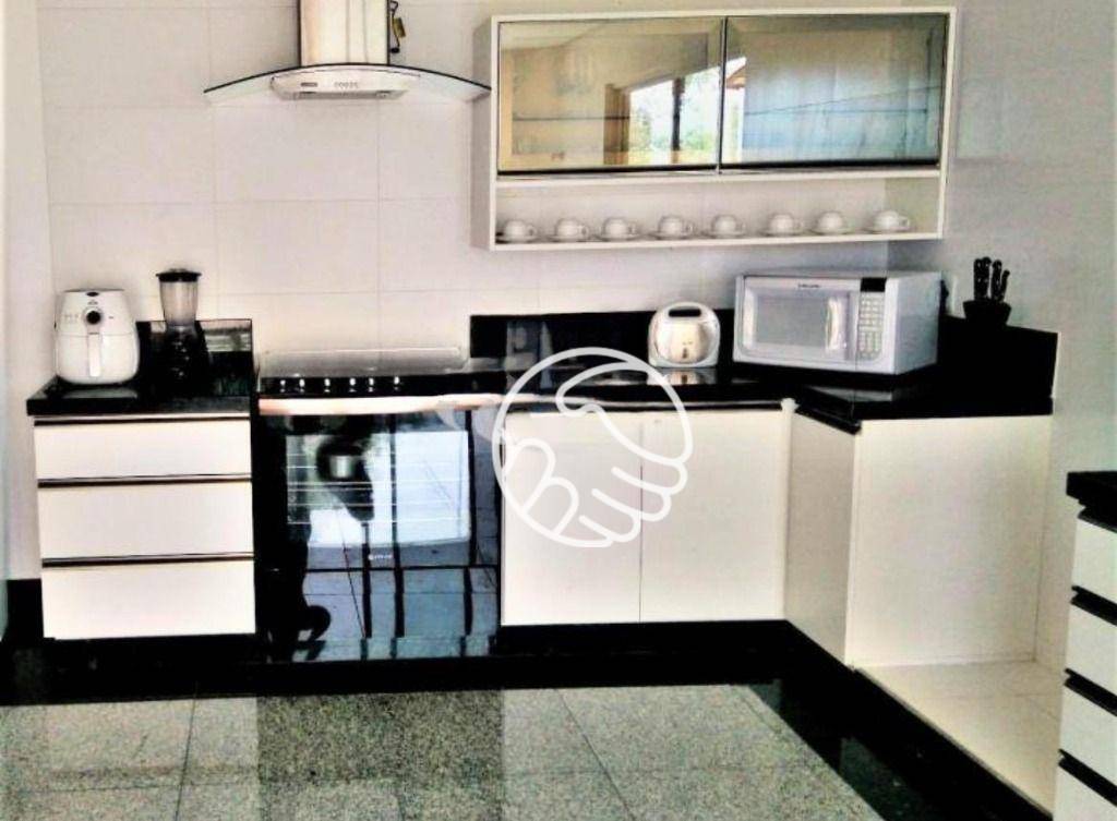 Chácara à venda com 3 quartos, 1m² - Foto 13