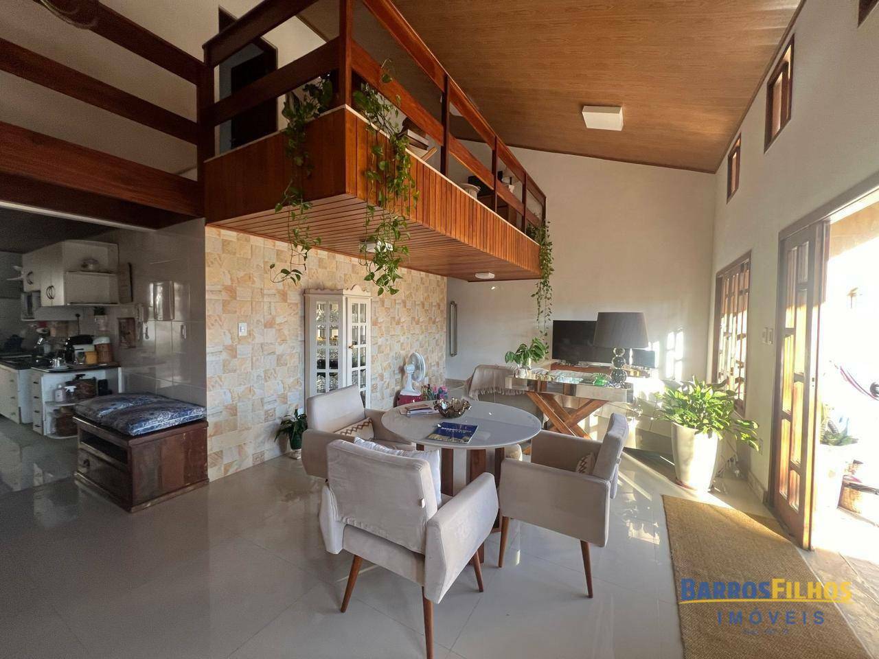 Casa para alugar com 4 quartos, 180M2 - Foto 8