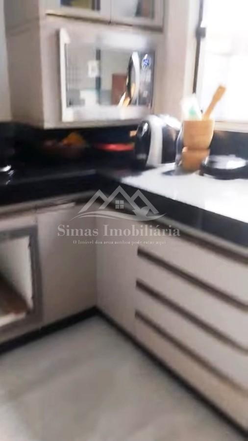 Casa à venda com 3 quartos, 265m² - Foto 4