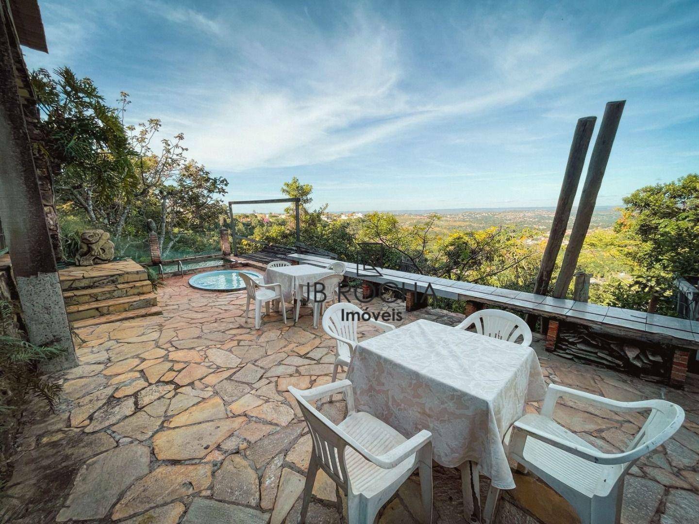 Casa de Condomínio para alugar com 3 quartos, 240m² - Foto 13