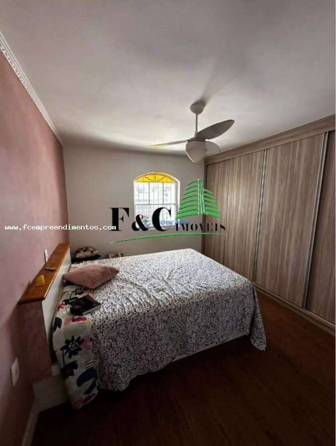 Casa à venda com 3 quartos, 200m² - Foto 9