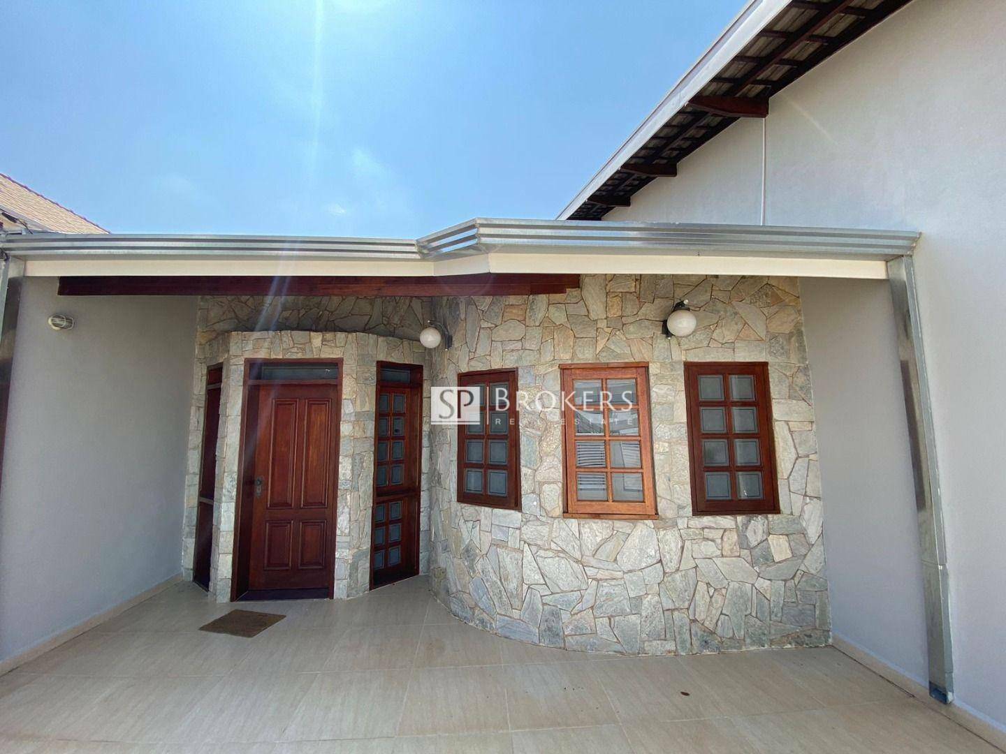 Casa para alugar com 4 quartos, 300m² - Foto 6