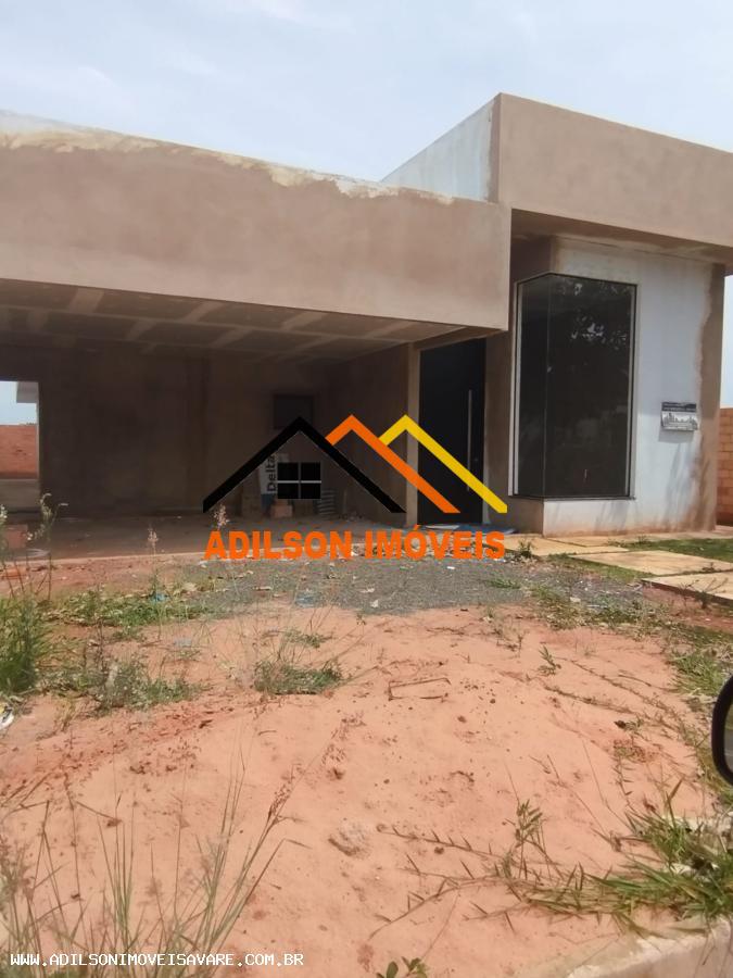 Casa à venda com 3 quartos, 142m² - Foto 3
