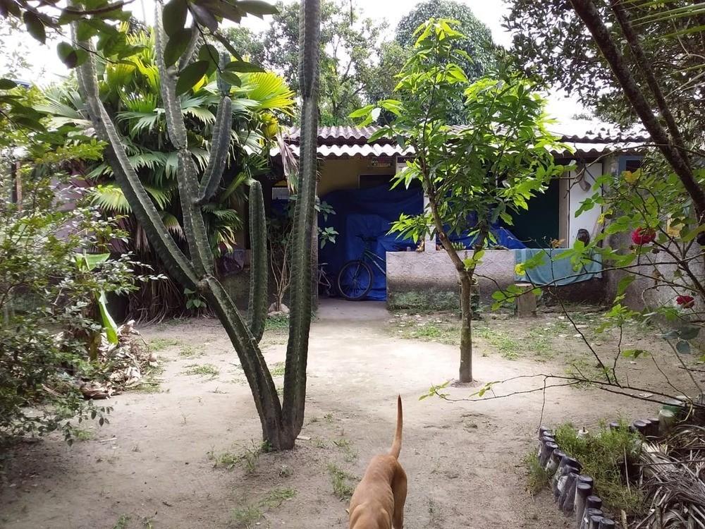 Casa à venda com 2 quartos, 200m² - Foto 1
