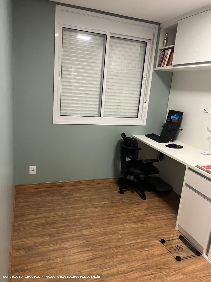 Apartamento à venda com 2 quartos, 64m² - Foto 17