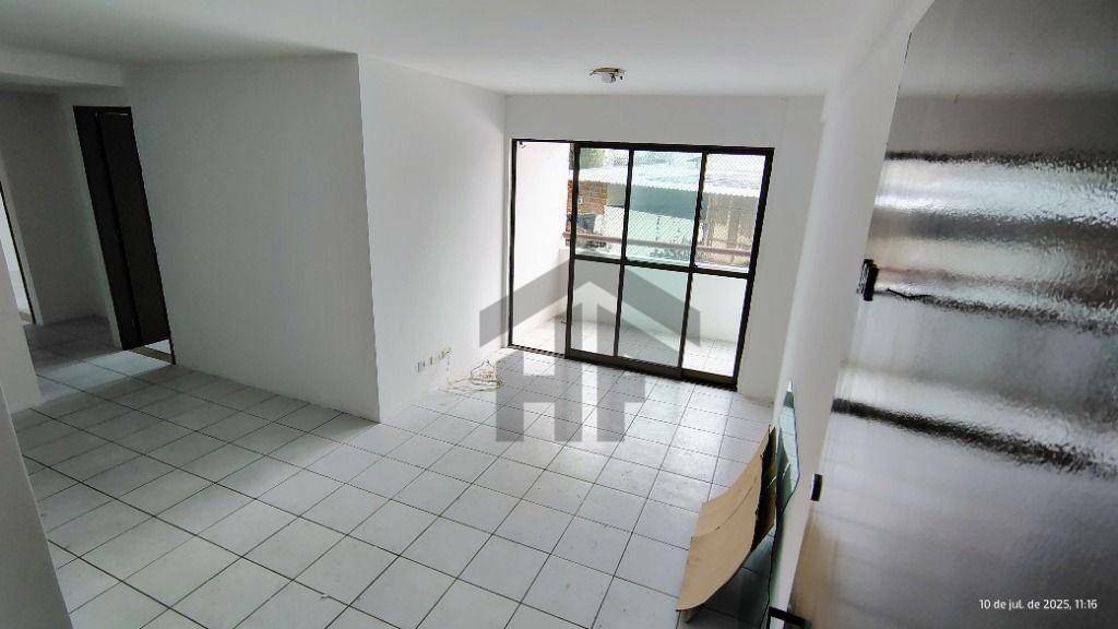 Apartamento à venda com 3 quartos, 75m² - Foto 6