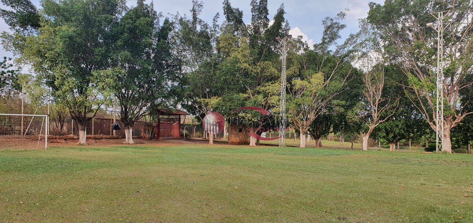 Chácara à venda e aluguel com 3 quartos, 280m² - Foto 8