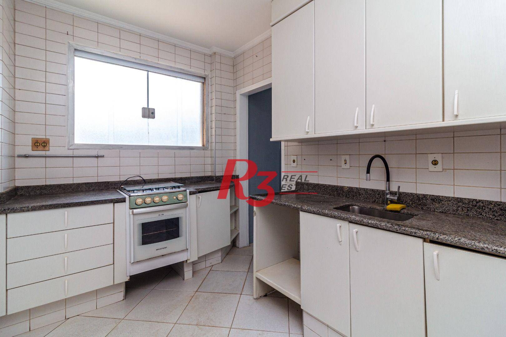 Apartamento para alugar com 3 quartos, 125m² - Foto 9