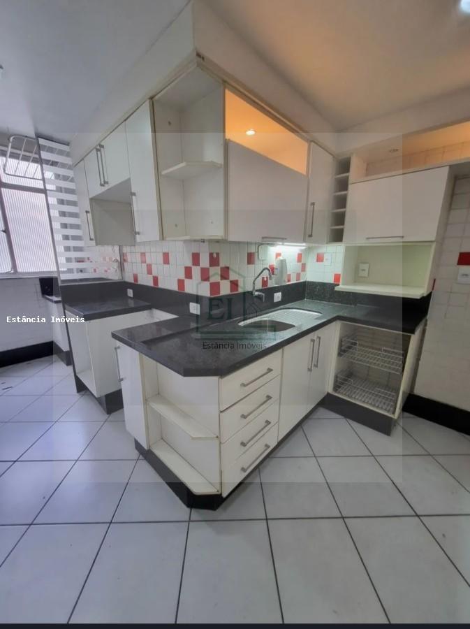 Apartamento à venda com 2 quartos, 68m² - Foto 2