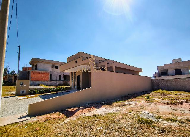 Casa de Condomínio à venda com 3 quartos, 200m² - Foto 2