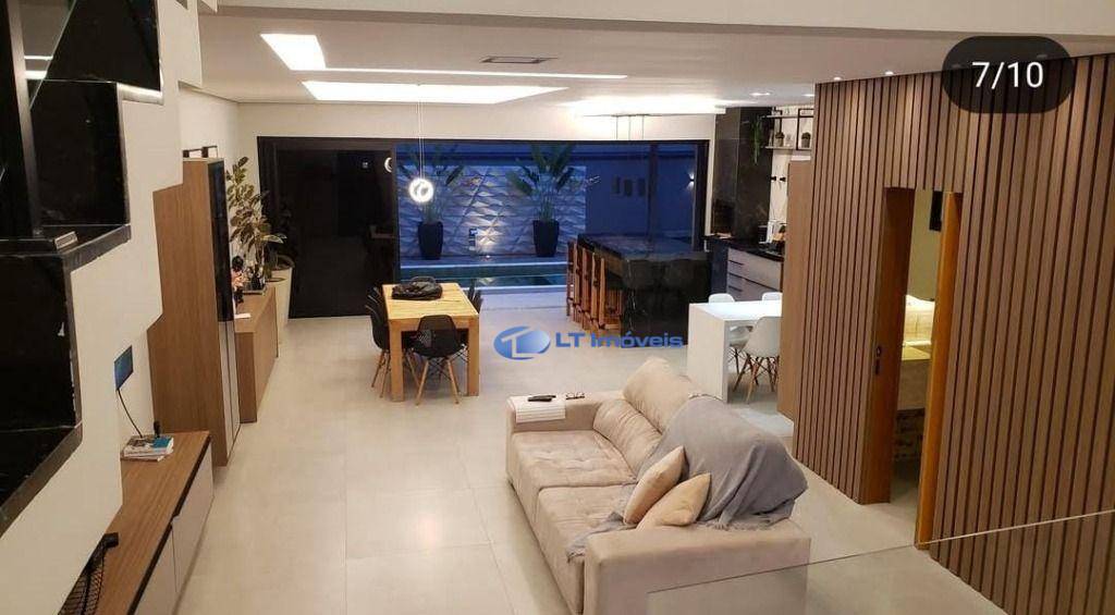 Sobrado à venda com 3 quartos, 242m² - Foto 3