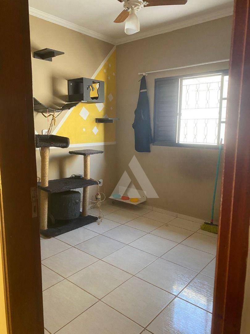 Casa à venda com 3 quartos, 1M2 - Foto 2