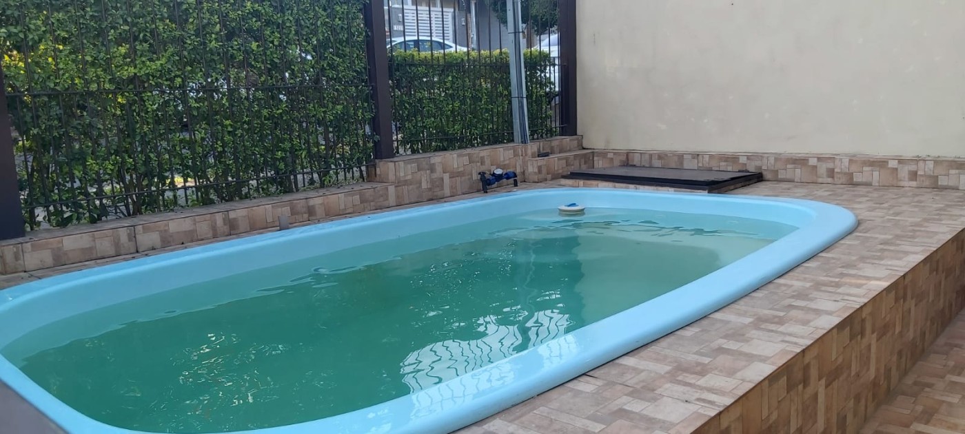 Casa à venda com 2 quartos, 68m² - Foto 1
