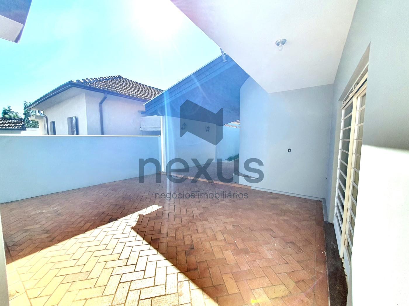 Casa à venda com 3 quartos, 460m² - Foto 4