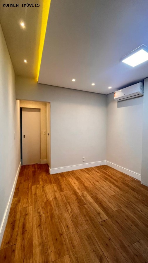 Conjunto Comercial-Sala para alugar, 9m² - Foto 2