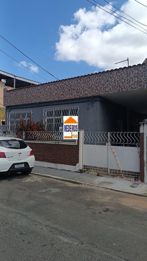 Casa para alugar com 3 quartos, 150m² - Foto 1