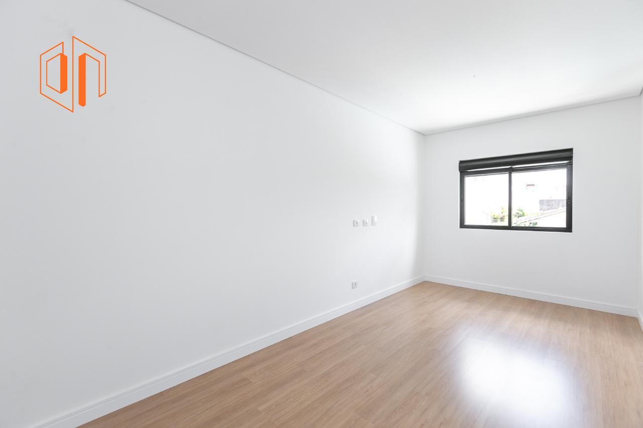 Sobrado à venda com 3 quartos, 299m² - Foto 17