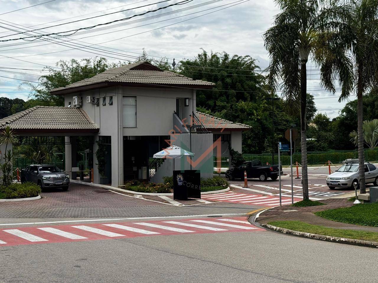 Casa de Condomínio à venda com 3 quartos, 253m² - Foto 3