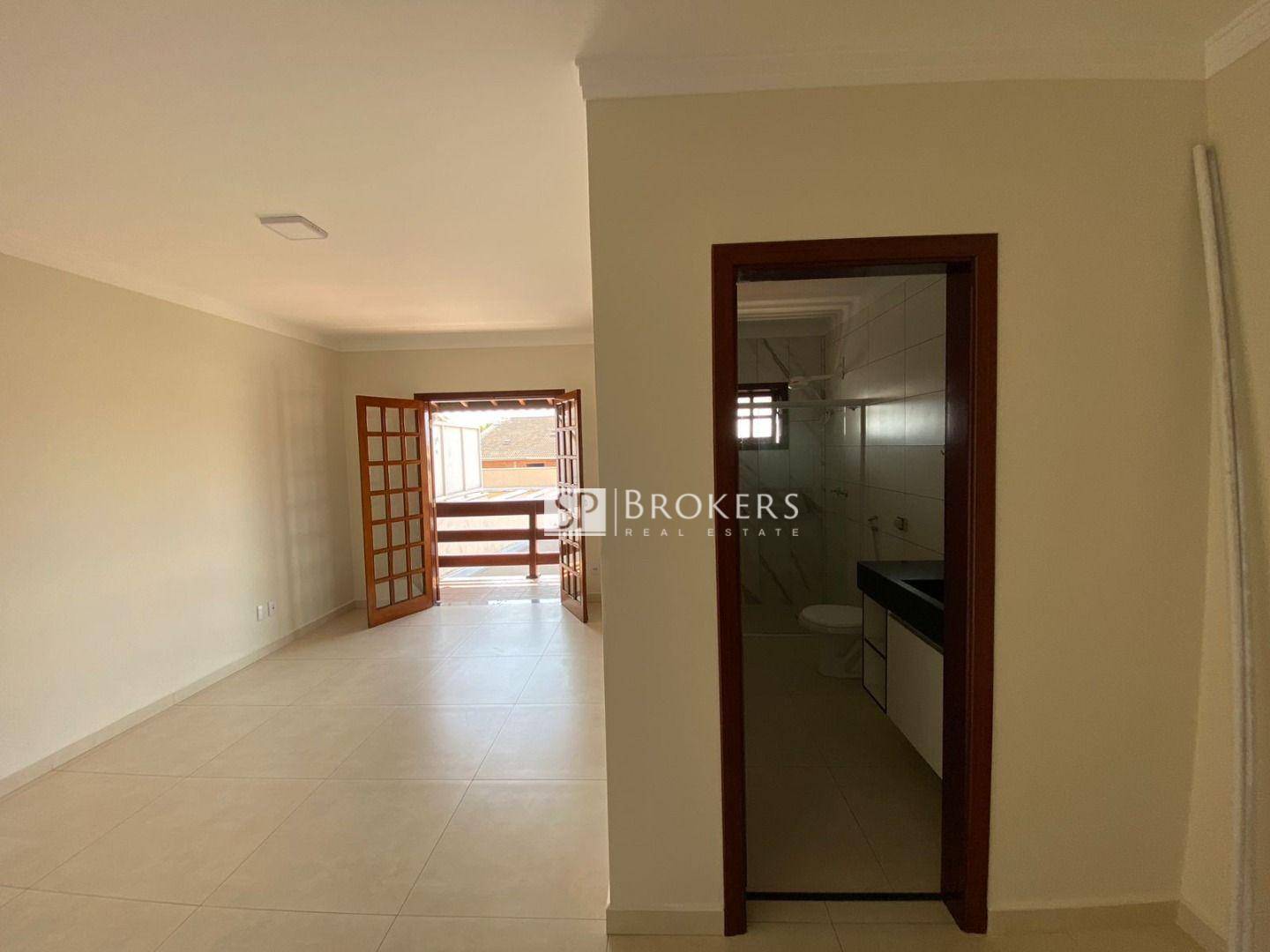 Casa para alugar com 4 quartos, 300m² - Foto 21