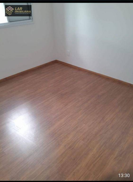 Apartamento à venda com 2 quartos, 42m² - Foto 2
