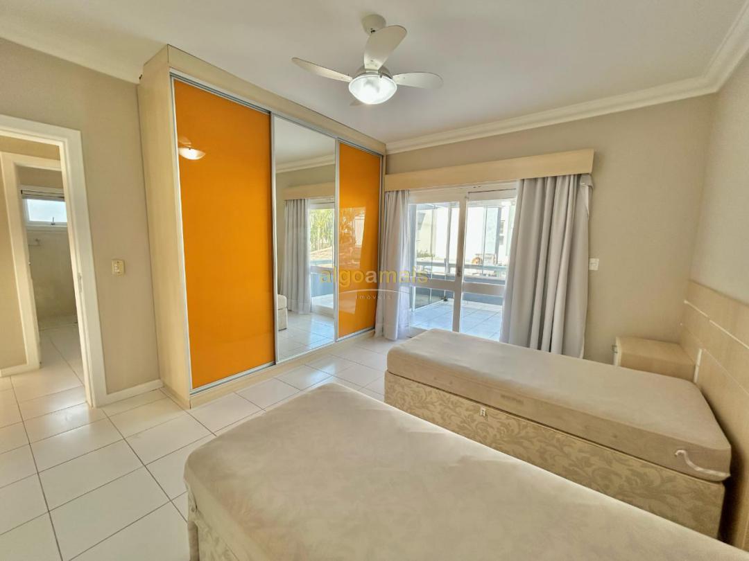 Casa de Condomínio à venda com 4 quartos, 220m² - Foto 20