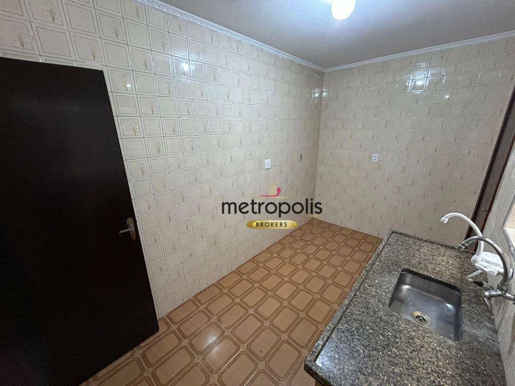 Apartamento para alugar com 2 quartos, 75m² - Foto 8
