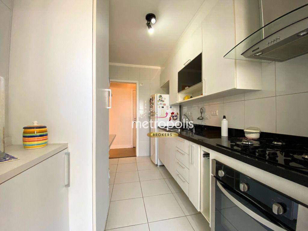Apartamento para alugar com 2 quartos, 69m² - Foto 13