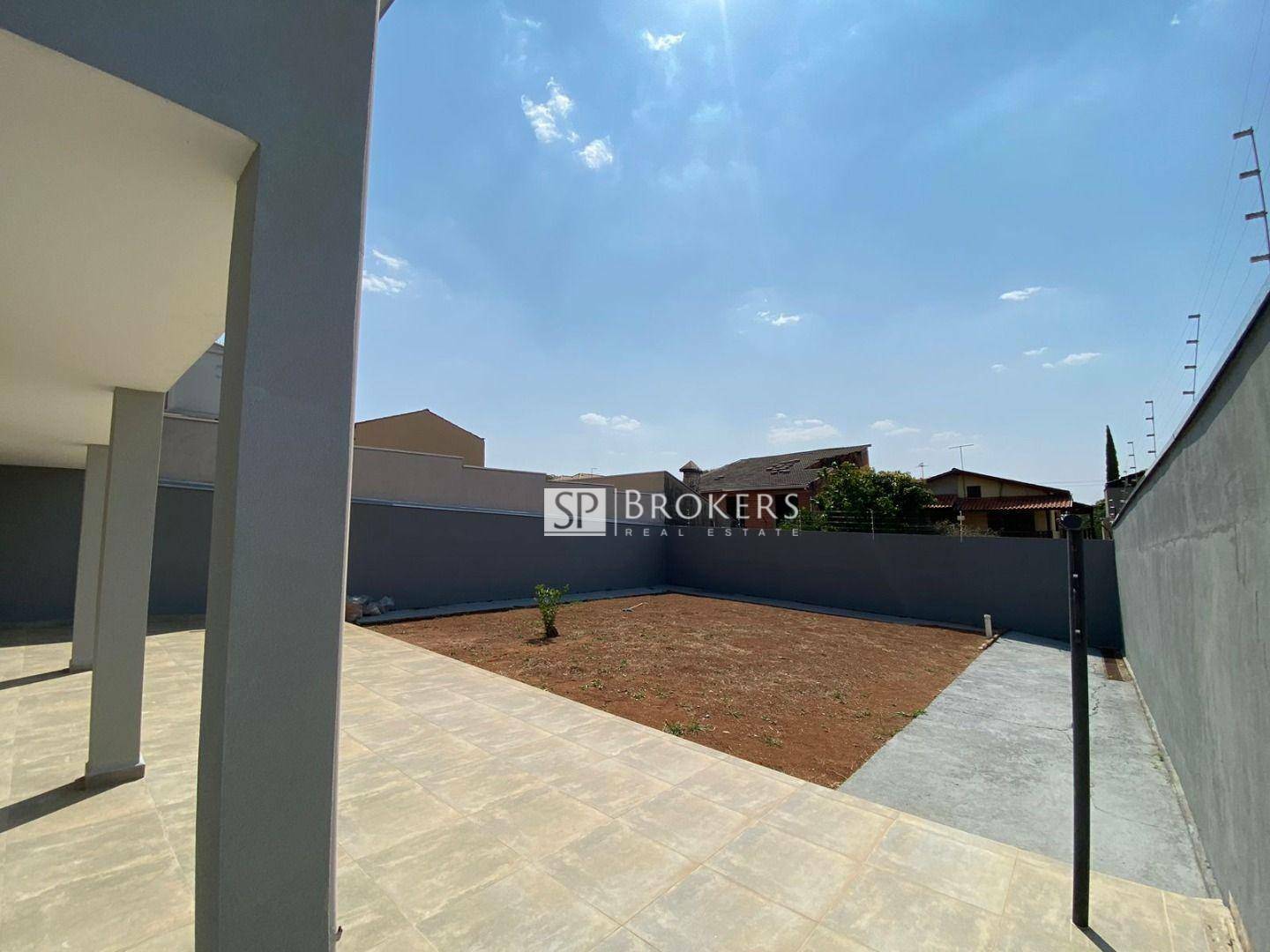 Casa para alugar com 4 quartos, 300m² - Foto 48