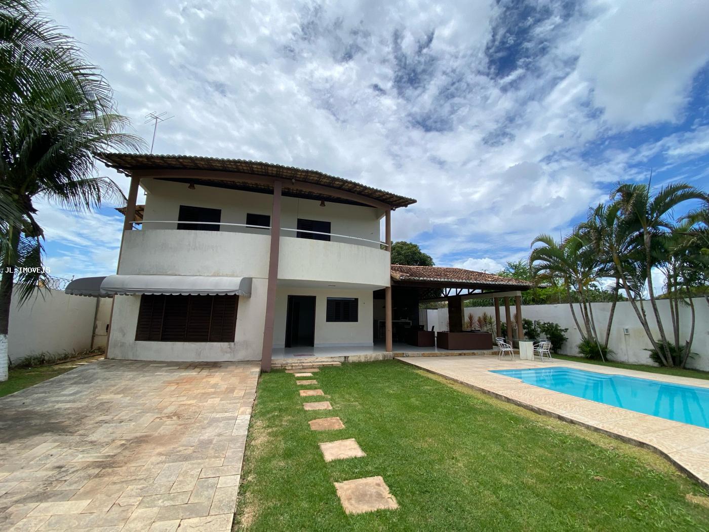 Casa à venda com 4 quartos, 800m² - Foto 1